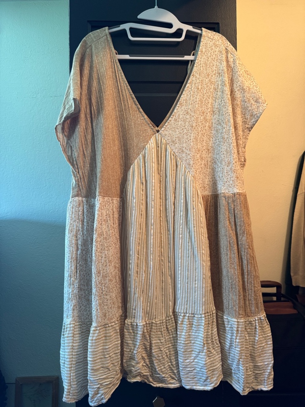 American Eagle Outfitters Cream and Tan Floral babydoll Dress